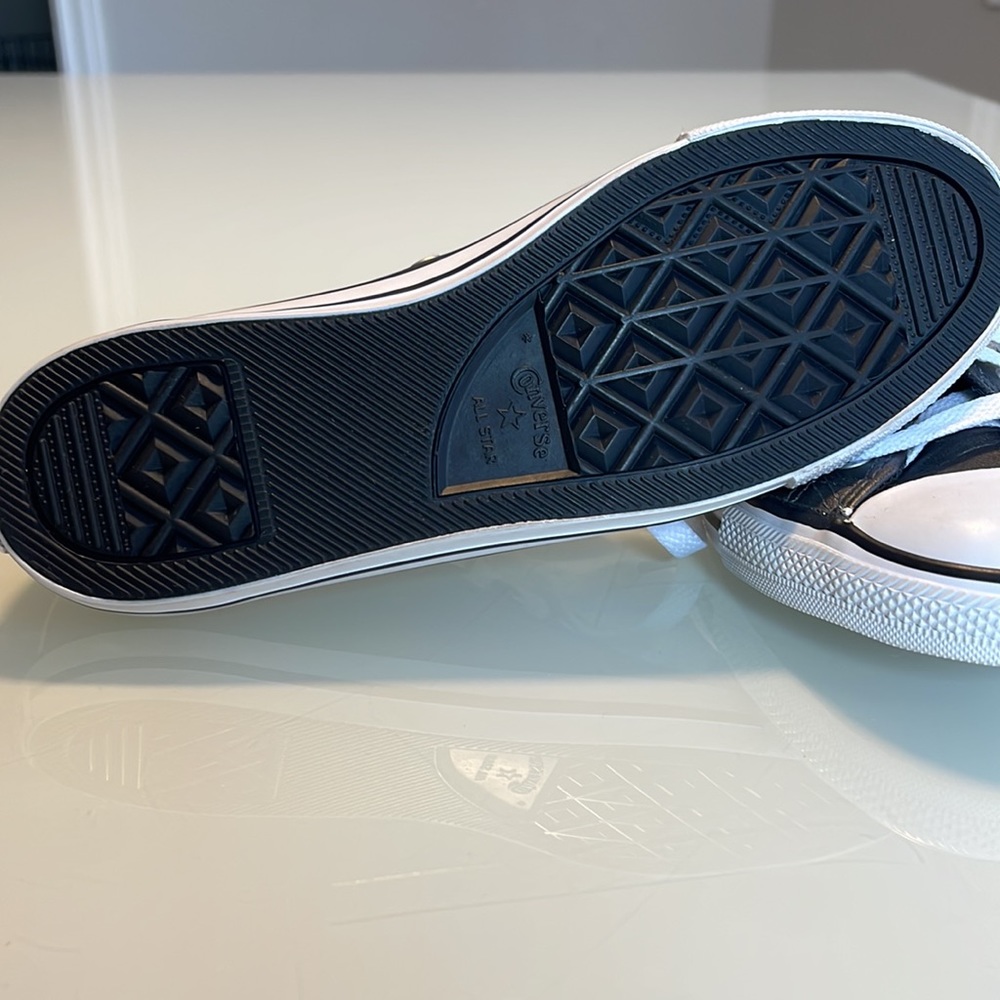 NWOT Converse All Stars Runners - Picture 5 of 5